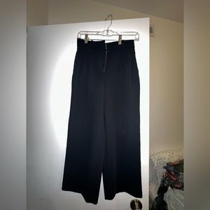 Aritzia Wilfred effortless crop pants